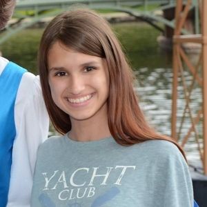 Meet your Posher, Brenna